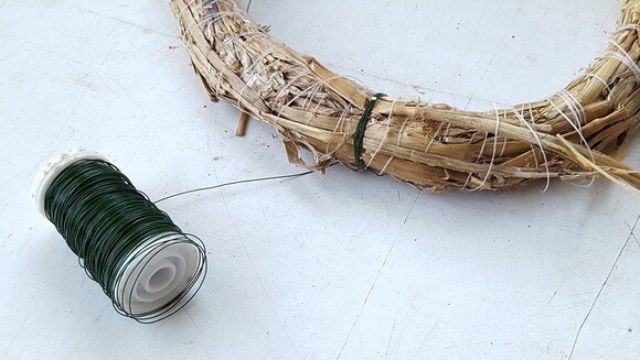 How to make a Christmas wreath How to make a Christmas wreath