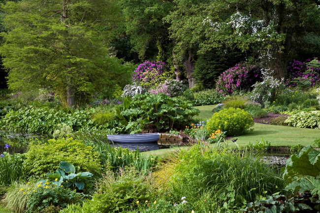 About The Beth Chatto Gardens